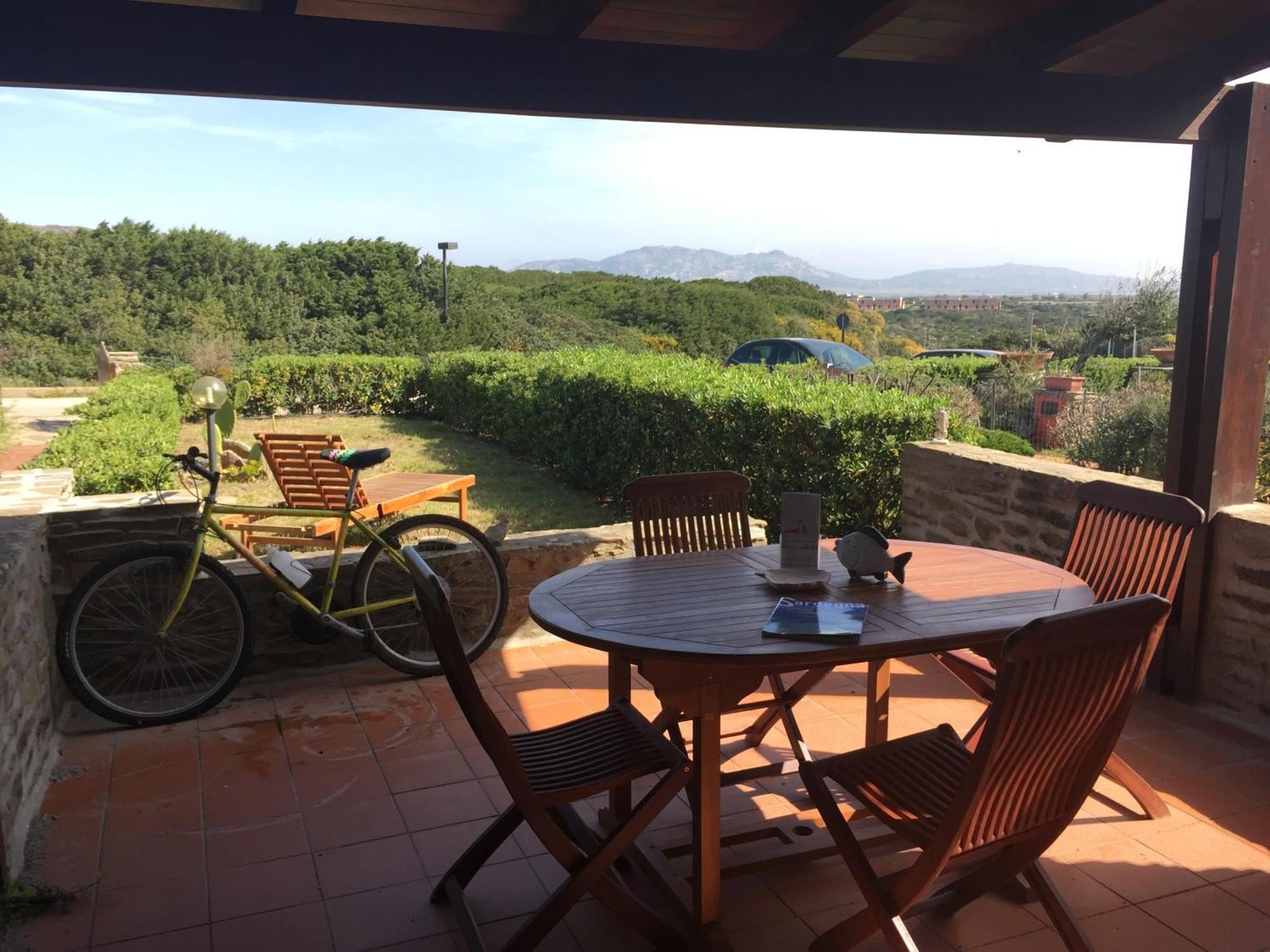 Sardinia Re - Casa Ibiscus Casa vacanze